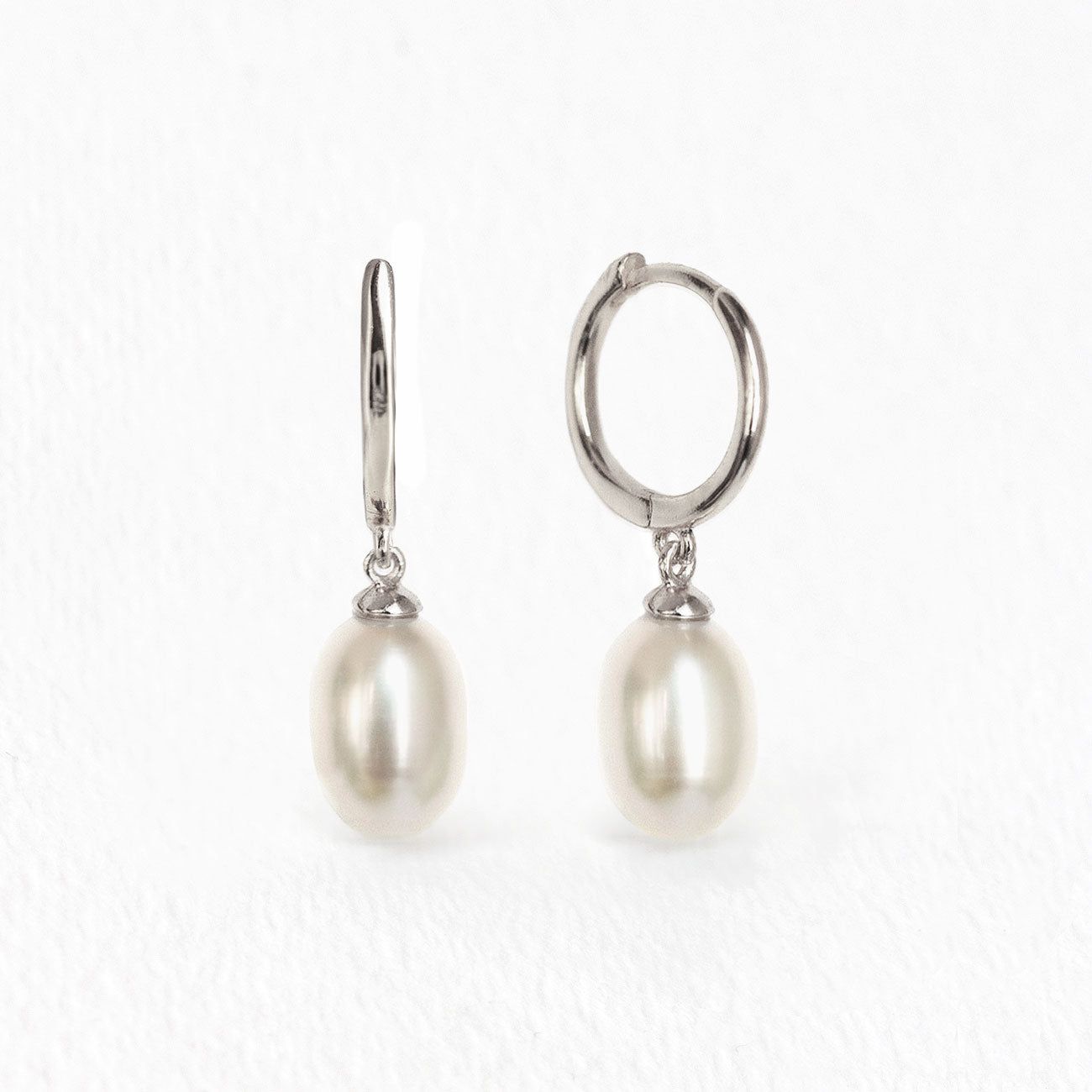 Dainty Pearl Earrings / Tiny Pearl Hoop Earrings / Gold Filled Mini Pearl  Earrings / Gold Tiny Hoops / Bridesmaids Earrings, Jewelry - Etsy